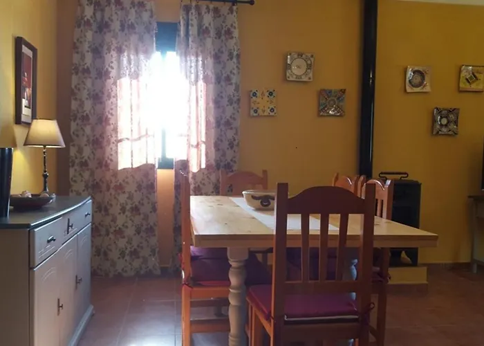 لاس أديلفاس تشاباريلو