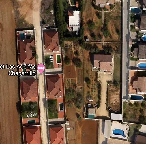 لاس أديلفاس تشاباريلو *