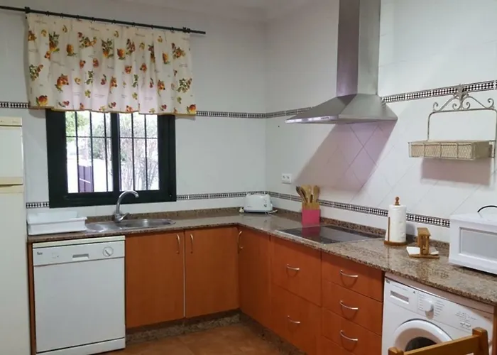 لاس أديلفاس تشاباريلو